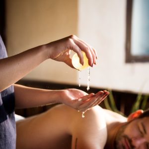 Aroma Massage (60 min)